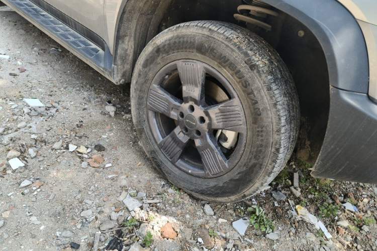 Used JETOUR Traveler 2023 1.5T Two-Wheel Drive Discovery PRO Right Front Wheel Hub