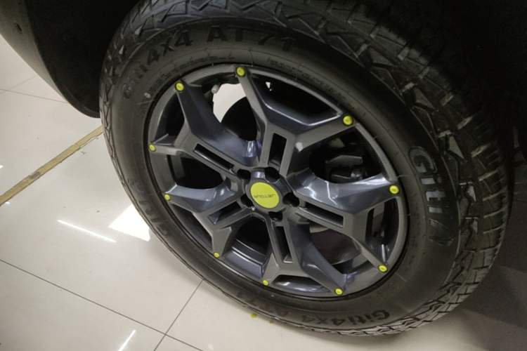 Used JETOUR Traveler 2023 2.0T All-Wheel Drive CrossPRO+ Right Rear Wheel Hub