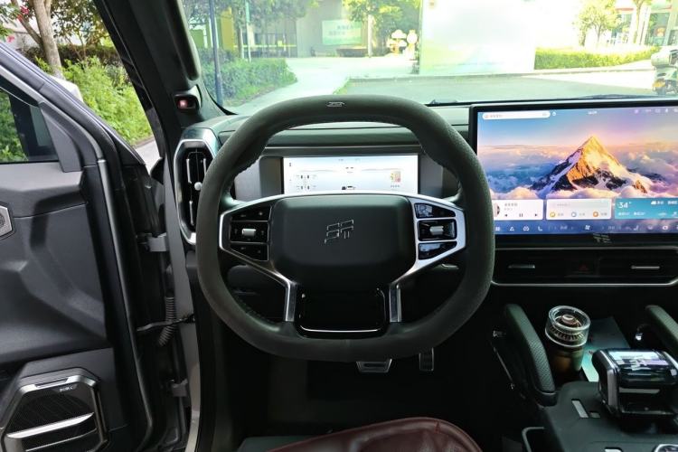 Used JETOUR Traveler 2023 2.0T All-Wheel Drive Conquer PRO Steering Wheel