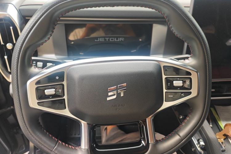 Used JETOUR Traveler 2023 1.5T Two-Wheel Drive Discovery PRO Steering Wheel