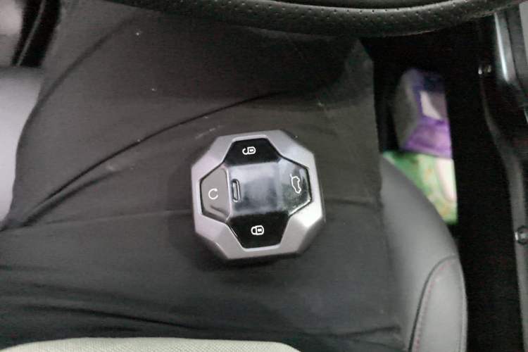 Used JETOUR Traveler 2023 1.5T Two-Wheel Drive Discovery PRO Vehicle Key