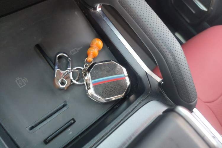 Used JETOUR Traveler 2023 2.0T All-Wheel-Drive CrossPRO Vehicle Key