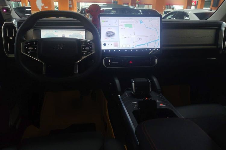 Used JETOUR Traveler 2023 1.5T Two-Wheel Drive Discovery PRO Center Console