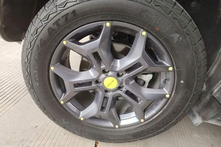 Used JETOUR Traveler 2023 2.0T All-Wheel Drive CrossPRO+ Right Rear Wheel Hub