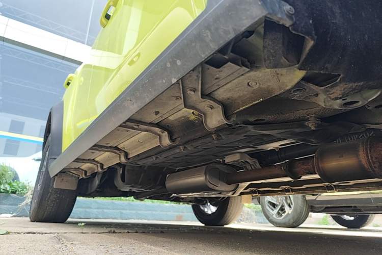 Used JETOUR Traveler 2023 2.0T All-Wheel-Drive CrossPRO Right Side Sill