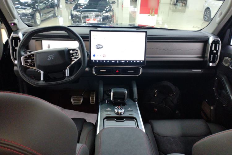 Used JETOUR Traveler 2024 2.0T All-Wheel-Drive CrossPRO Entertainment Edition Center Console