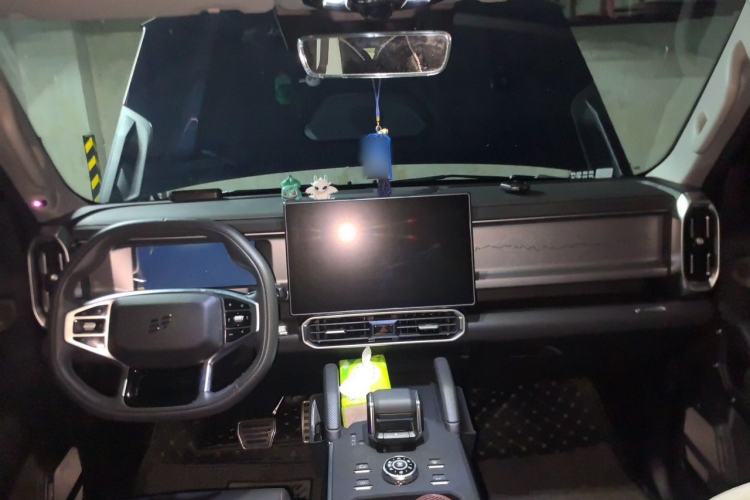 Used JETOUR Traveler 2024 2.0T All-Wheel-Drive CrossPRO Entertainment Edition Center Console