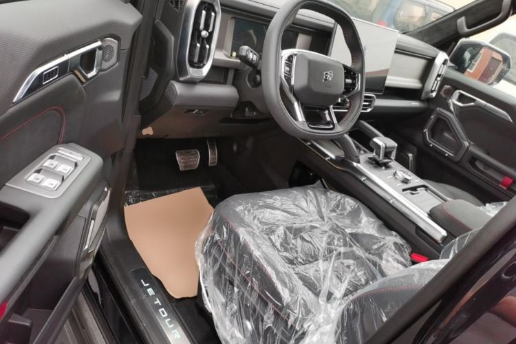 Used JETOUR Traveler 2024 2.0T All-Wheel-Drive Silver Dragon Wings Driver Seat