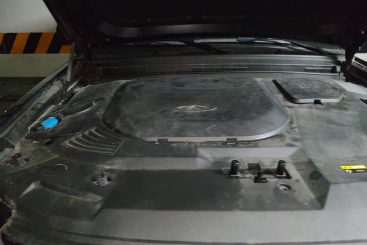 Used JETOUR Traveler 2024 2.0T All-Wheel-Drive CrossPRO Entertainment Edition Engine Bay Right