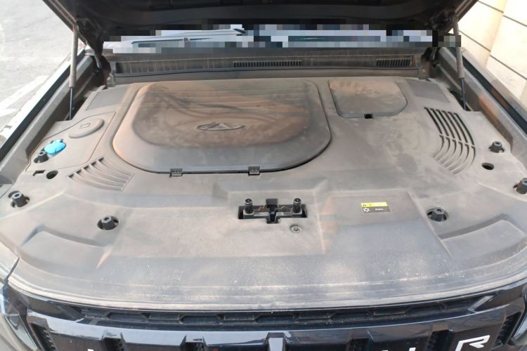 Used JETOUR Traveler 2024 2.0T All-Wheel-Drive CrossPRO+ Entertainment Edition Engine Bay