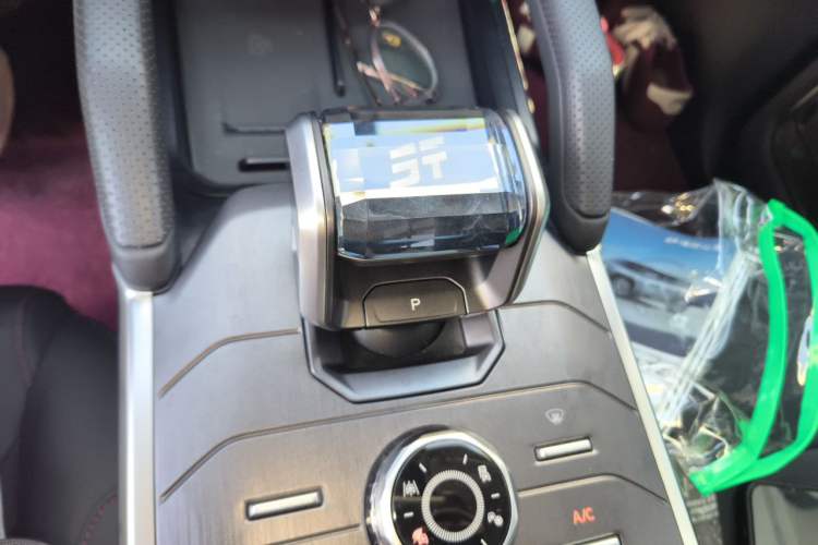 Used JETOUR Traveler 2024 2.0T All-Wheel-Drive CrossPRO+ Entertainment Edition Gear Lever