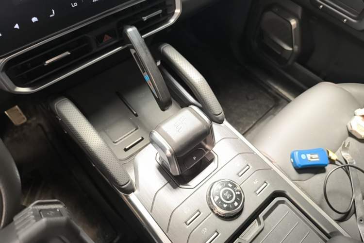 Used JETOUR Traveler 2024 2.0T All-Wheel-Drive CrossPRO Entertainment Edition Gear Lever