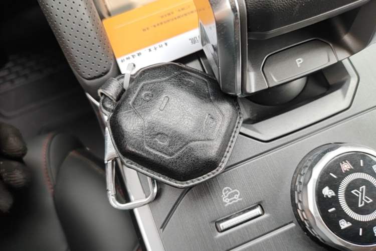 Used JETOUR Traveler 2024 2.0T All-Wheel-Drive CrossPRO Entertainment Edition Interior 1