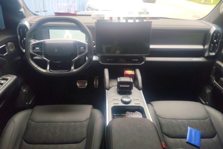 Used JETOUR Traveler 2024 2.0T All-Wheel-Drive CrossPRO+ Entertainment Edition Interior 2