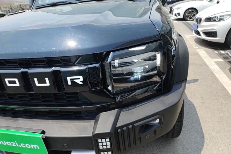 Used JETOUR Traveler 2024 2.0T All-Wheel-Drive CrossPRO Entertainment Edition Left Front Headlight