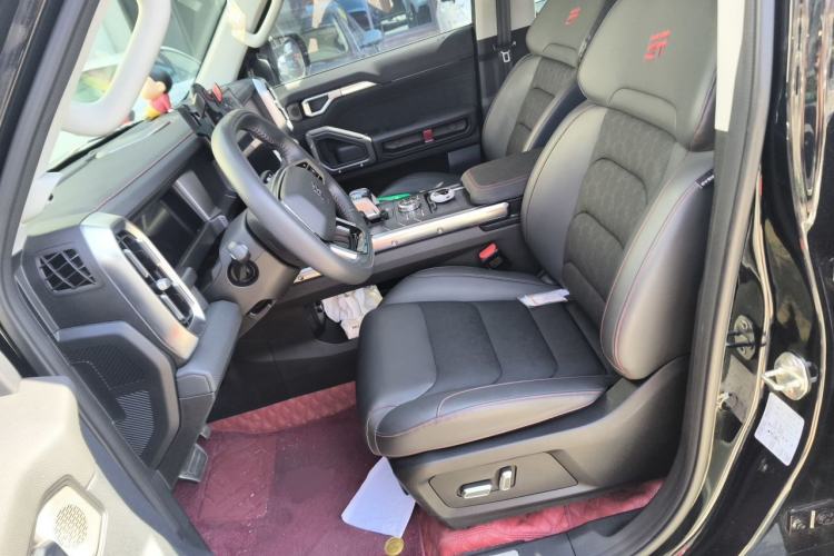 Used JETOUR Traveler 2024 2.0T All-Wheel-Drive CrossPRO+ Entertainment Edition Left Front Seat