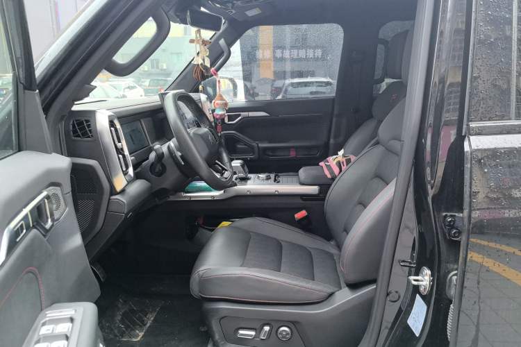 Used JETOUR Traveler 2024 2.0T All-Wheel-Drive CrossPRO+ Entertainment Edition Left Front Seat