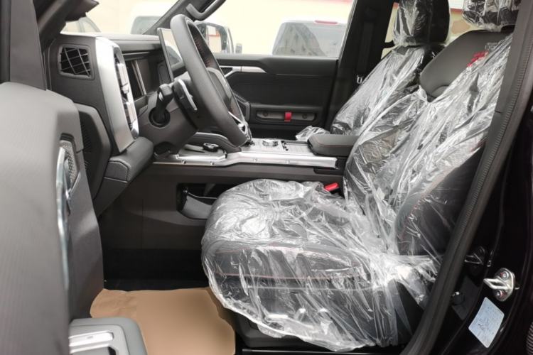 Used JETOUR Traveler 2024 2.0T All-Wheel-Drive Silver Dragon Wings Left Front Seat
