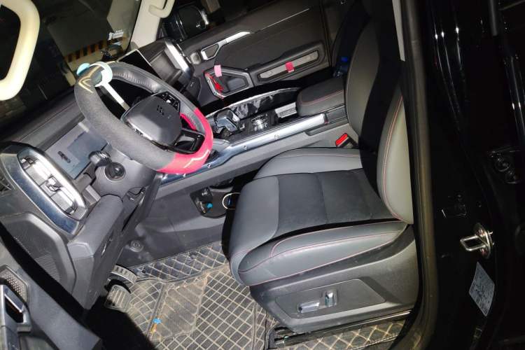 Used JETOUR Traveler 2024 2.0T All-Wheel-Drive CrossPRO Entertainment Edition Left Front Seat