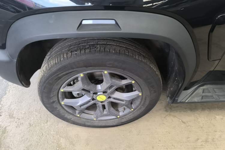 Used JETOUR Traveler 2024 2.0T All-Wheel-Drive CrossPRO Entertainment Edition Left Front Wheel Hub