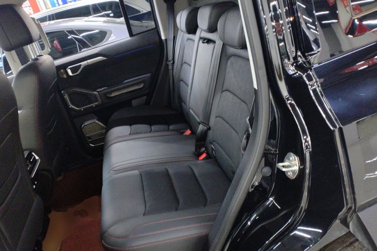 Used JETOUR Traveler 2024 2.0T All-Wheel-Drive CrossPRO Entertainment Edition Left Rear Seat