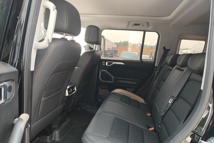 Used JETOUR Traveler 2024 2.0T All-Wheel-Drive CrossPRO Entertainment Edition Left Rear Seat
