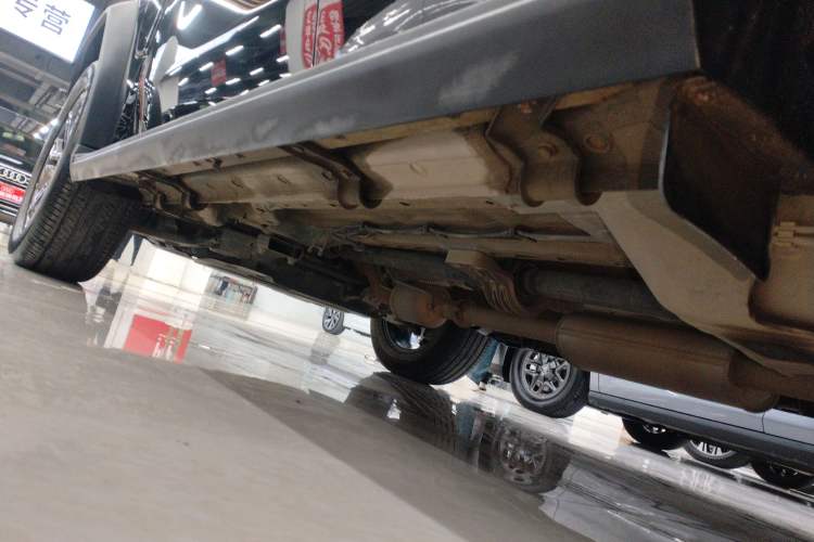 Used JETOUR Traveler 2024 2.0T All-Wheel-Drive CrossPRO Entertainment Edition Left Side Sill