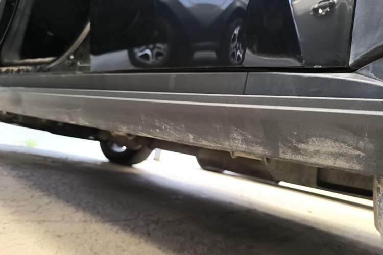 Used JETOUR Traveler 2024 2.0T All-Wheel-Drive CrossPRO Entertainment Edition Left Side Sill