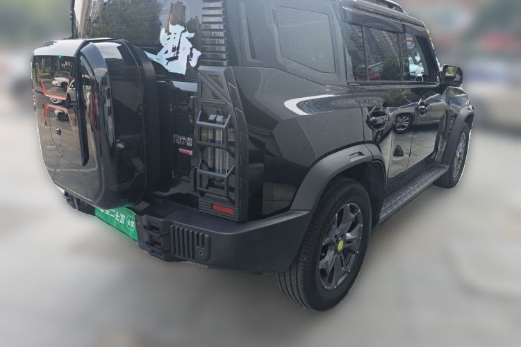 Used JETOUR Traveler 2024 2.0T All-Wheel-Drive CrossPRO Entertainment Edition Rear Right 45 Deg