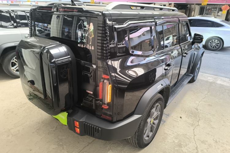 Used JETOUR Traveler 2024 2.0T All-Wheel-Drive CrossPRO Entertainment Edition Rear Right 45 Deg