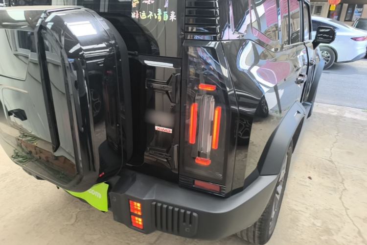 Used JETOUR Traveler 2024 2.0T All-Wheel-Drive CrossPRO Entertainment Edition Right Rear Taillight