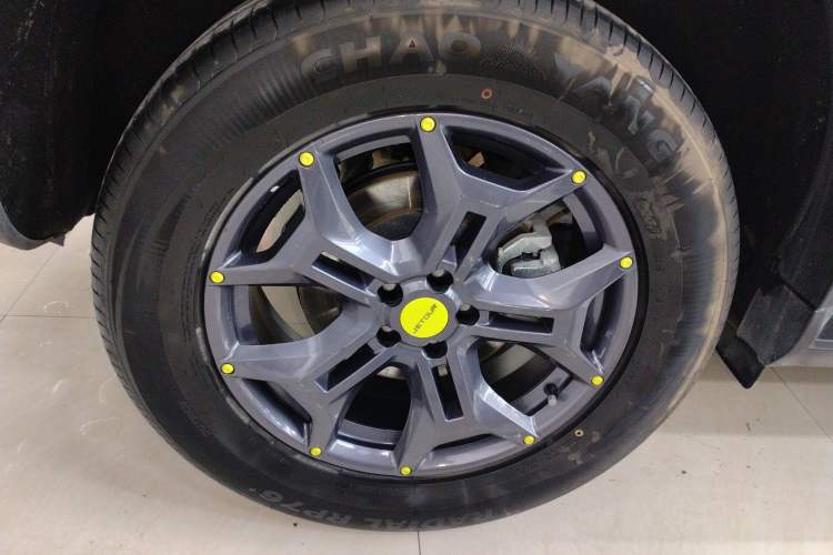 Used JETOUR Traveler 2024 2.0T All-Wheel-Drive CrossPRO Entertainment Edition Right Rear Wheel Hub