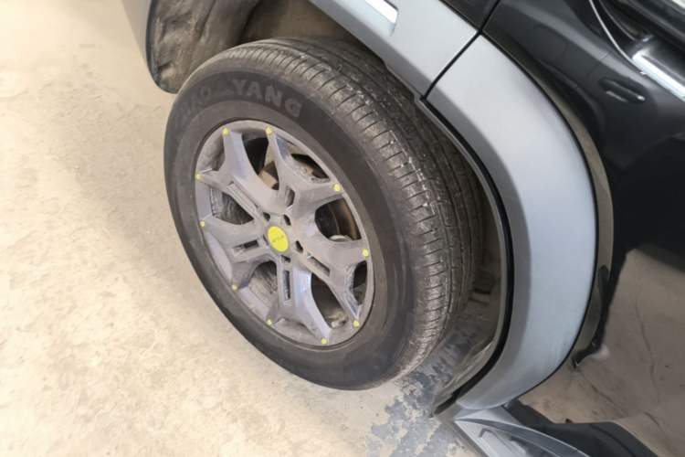 Used JETOUR Traveler 2024 2.0T All-Wheel-Drive CrossPRO Entertainment Edition Right Rear Wheel Hub