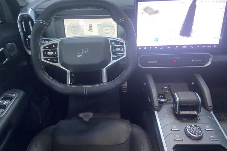 Used JETOUR Traveler 2024 2.0T All-Wheel-Drive CrossPRO Entertainment Edition Interior 2