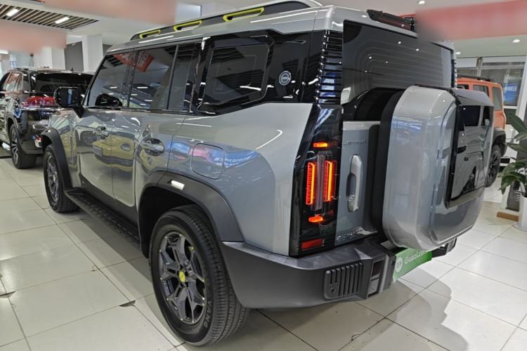 Used JETOUR Traveler 2024 2.0T All-Wheel-Drive CrossPRO Entertainment Edition Rear Left 45 Deg