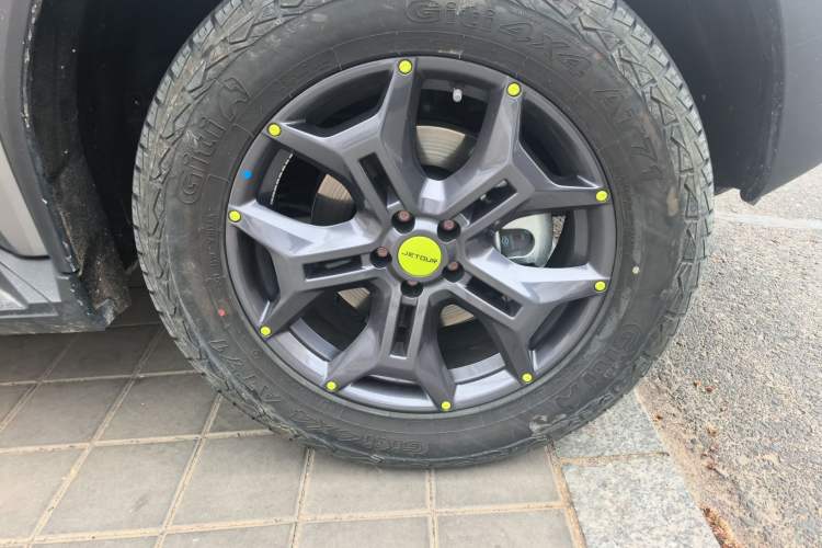 Used JETOUR Traveler 2024 2.0T All-Wheel-Drive CrossPRO+ Entertainment Edition Right Front Wheel Hub