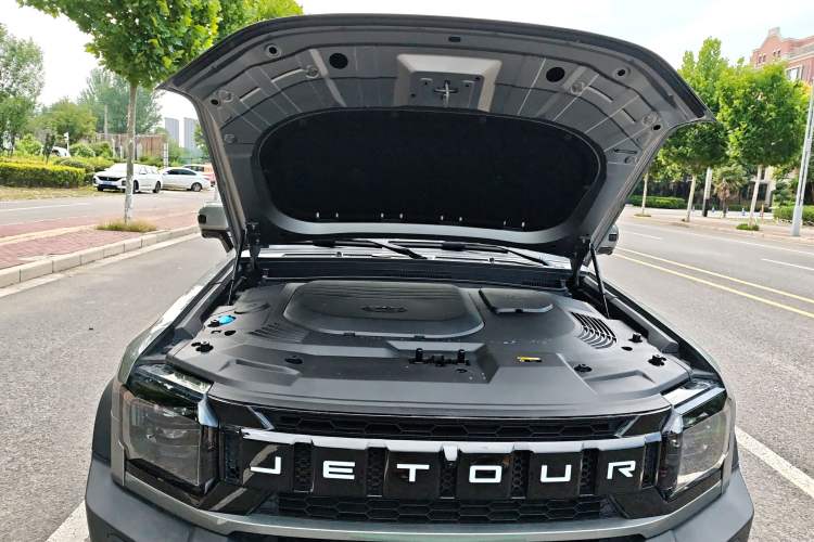 Used JETOUR Traveler 2024 2.0T All-Wheel-Drive CrossPRO Entertainment Edition Engine Bay