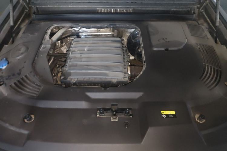 Used JETOUR Traveler 2024 2.0T All-Wheel-Drive CrossPRO Entertainment Edition Engine Bay