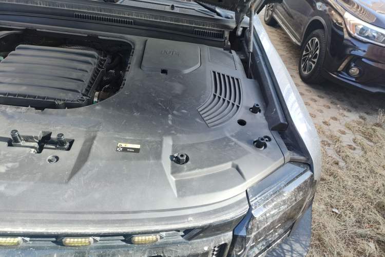Used JETOUR Traveler 2024 2.0T All-Wheel-Drive CrossPRO+ Entertainment Edition Engine Bay Left