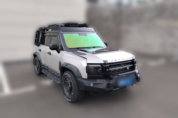 Used JETOUR Traveler 2024 2.0T All-Wheel-Drive Silver Dragon Wings Front Right 45 Deg