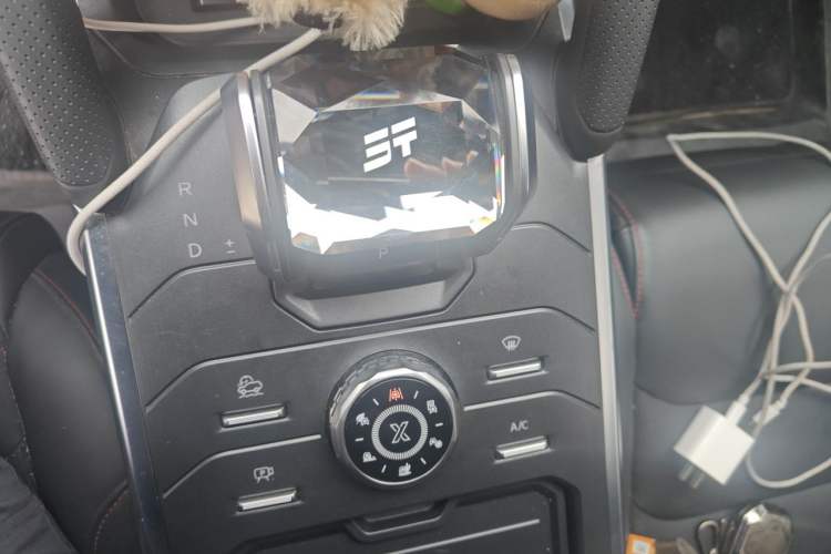Used JETOUR Traveler 2024 2.0T All-Wheel-Drive CrossPRO+ Entertainment Edition Gear Lever