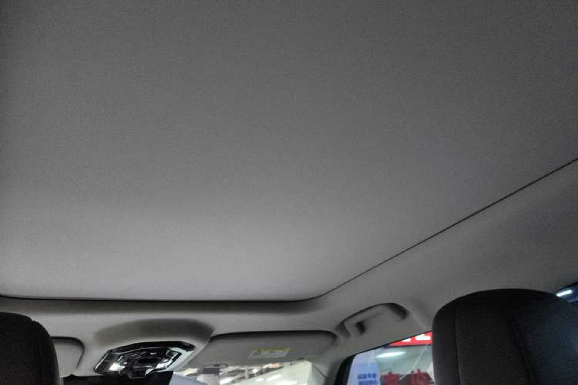 Used JETOUR Traveler 2024 2.0T All-Wheel-Drive CrossPRO Entertainment Edition Headliner