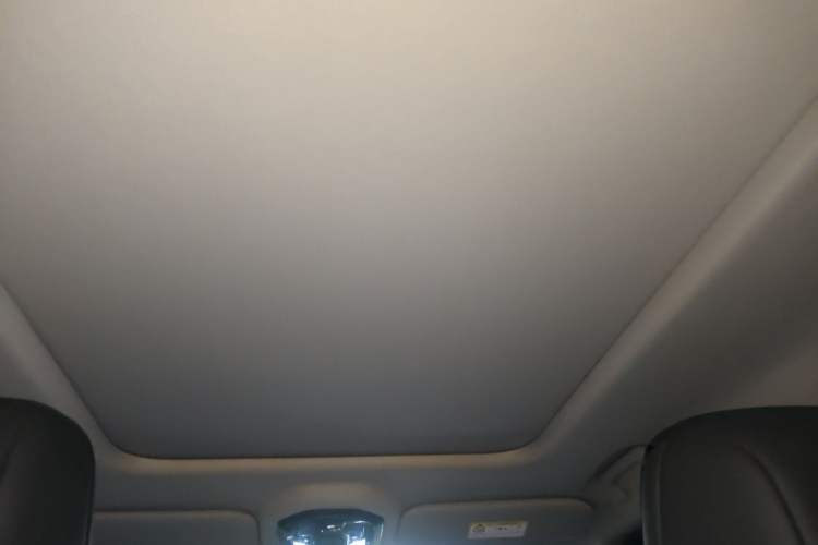 Used JETOUR Traveler 2024 2.0T All-Wheel-Drive CrossPRO Entertainment Edition Headliner