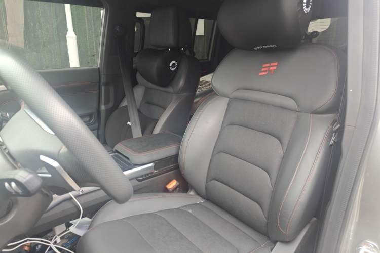 Used JETOUR Traveler 2024 2.0T All-Wheel-Drive CrossPRO+ Entertainment Edition Left Front Seat