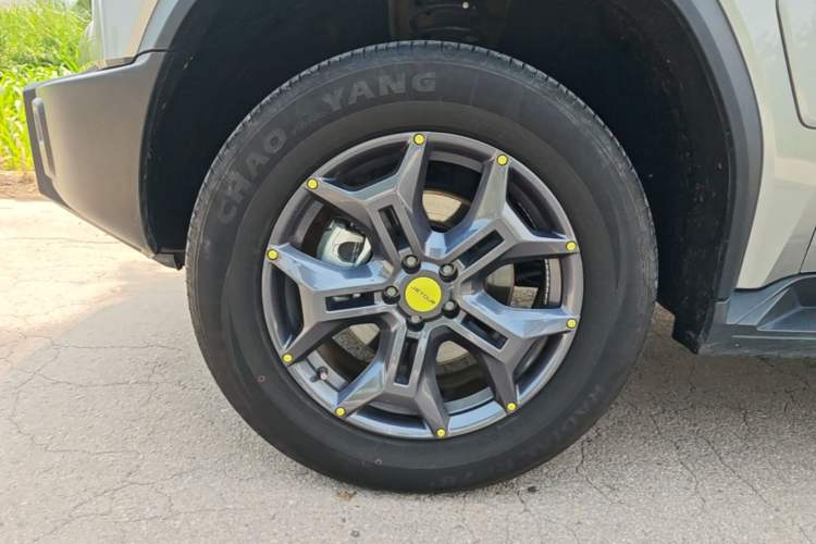 Used JETOUR Traveler 2024 2.0T All-Wheel-Drive CrossPRO Entertainment Edition Left Front Wheel Hub