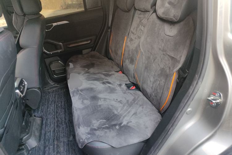 Used JETOUR Traveler 2024 2.0T All-Wheel-Drive CrossPRO+ Entertainment Edition Left Rear Seat