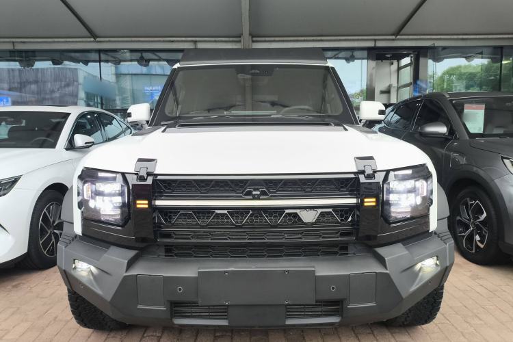 Used JETOUR Traveler 2024 2.0T All-Wheel-Drive Silver Dragon Wings Front