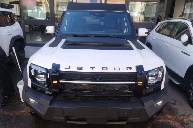 Used JETOUR Traveler 2024 2.0T All-Wheel-Drive Silver Dragon Wings Front