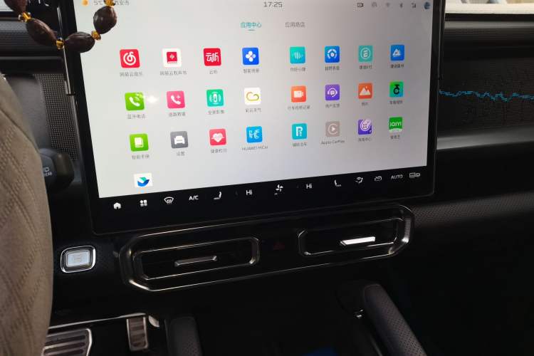Used JETOUR Traveler 2025 2.0T Automatic All-Wheel Drive 200 000 Yuan Commemorative Edition Audio And AC Panel