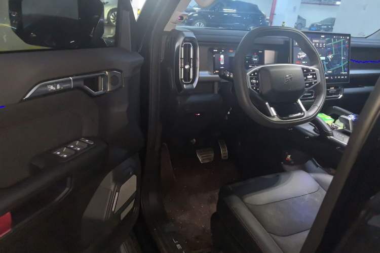 Used JETOUR Traveler 2025 2.0TD DCT Four-Wheel Drive Star Guardian Driver Seat